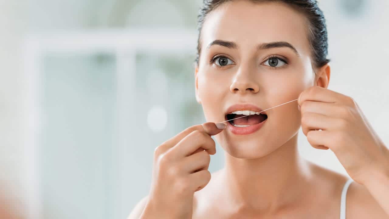 The Link Between Poor Flossing and Gum Disease Maidenhead